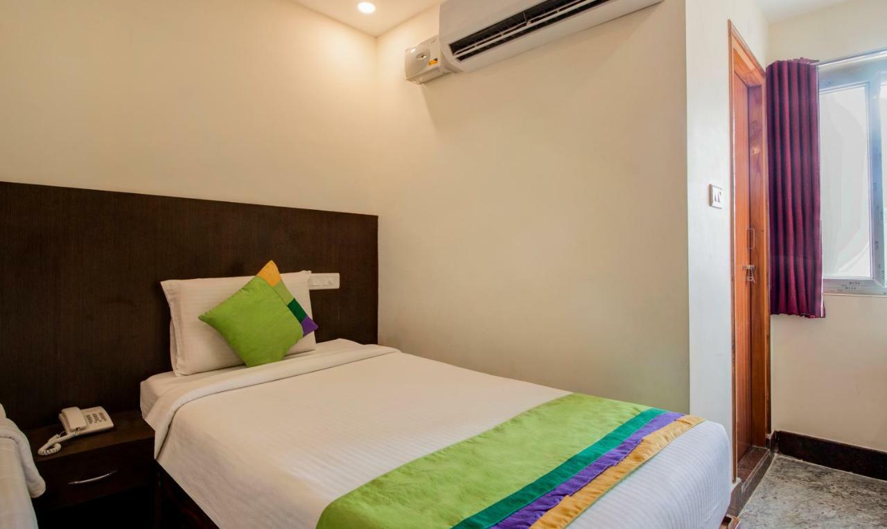 Treebo Sls Grand Hotel Tirupati Buitenkant foto